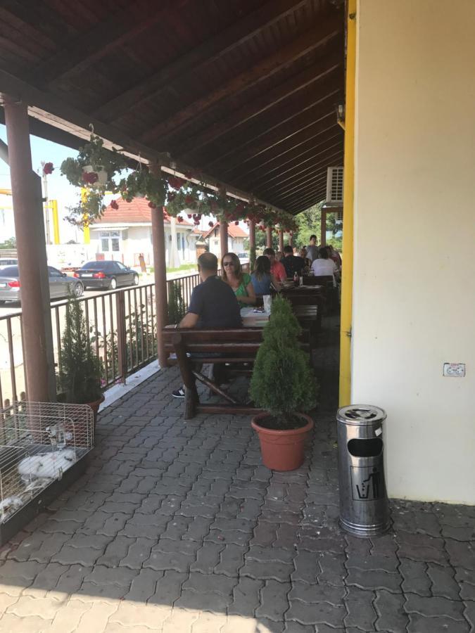 KM 80 Restaurant&Hotel Mavrodolu Exterior foto